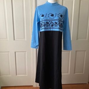 Woman Long Sleeve Wedgewood Pattern Dress